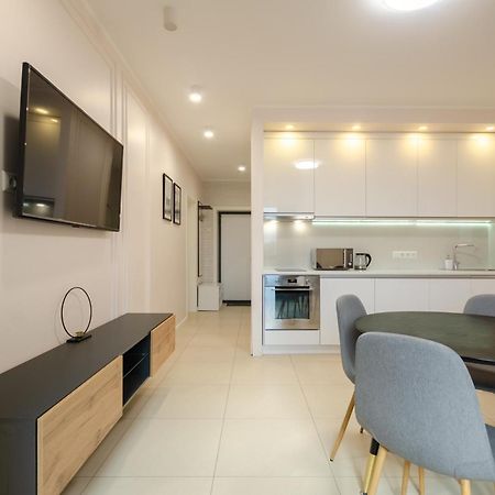 Petrovdom 13-141 In Rc New York Concept House With Bathroom Kiev Exterior foto