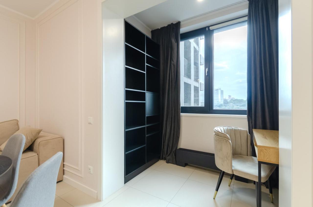 Petrovdom 13-141 In Rc New York Concept House With Bathroom Kiev Exterior foto