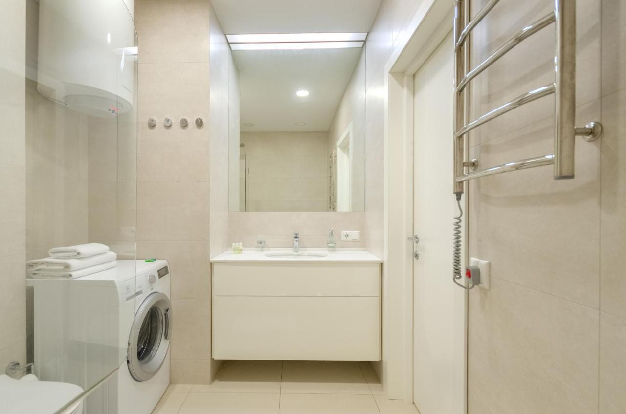 Petrovdom 13-141 In Rc New York Concept House With Bathroom Kiev Exterior foto